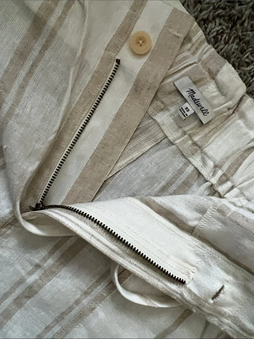 NWOT MADEWELL Linen-Blend Pull-On Paperbag Shorts: Undyed Stripe Edition XS